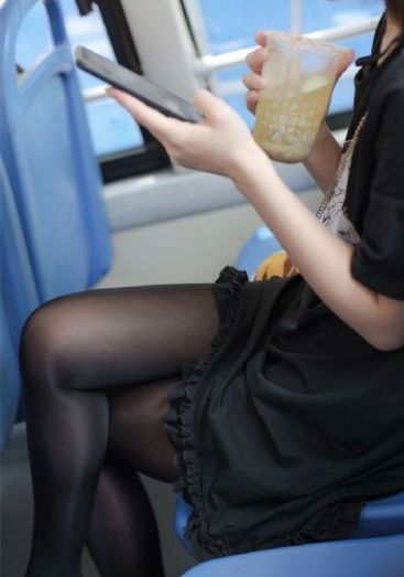 欧美钢管舞娘大尺度_高清蓝光在线观看