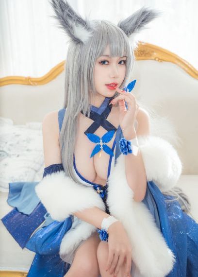 欧美明星冬季大衣街拍图片2019_1080完整视频观看