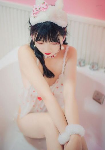 午夜福利三级欧美精品电影_超清电影在线看