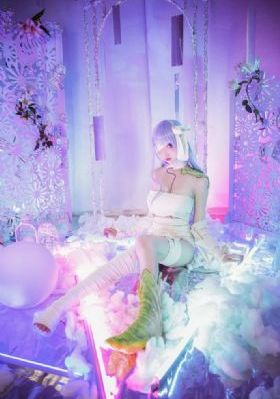 欧美大牌衣服_最近手机在线观看